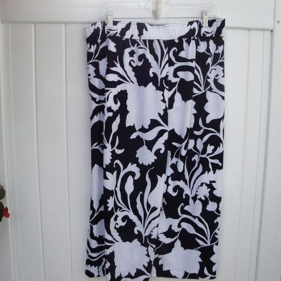 Chico's Womens Pants Cropped Size Large Navy-White Print Florida Style Preppy - Picture 4 of 5